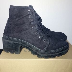 Black canvas ankle boots 7.5